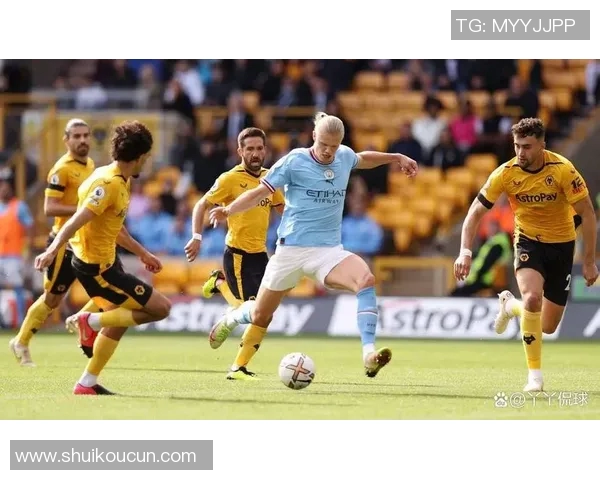 曼城与狼队上半场精彩对决分析及战术解析