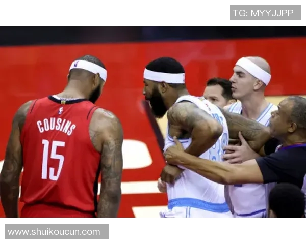 进攻犯规的定义、判定标准及其在篮球比赛中的影响分析