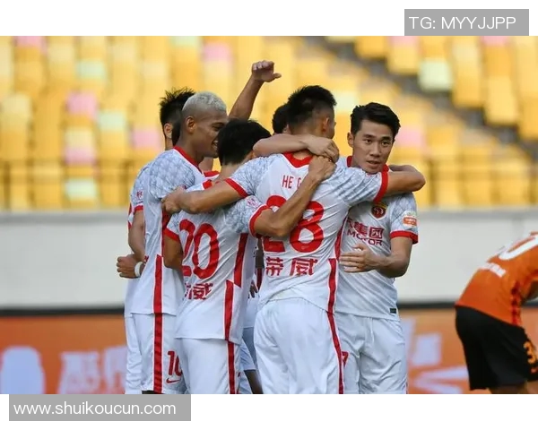 上海足球队转型之路的挑战与机遇全景解析