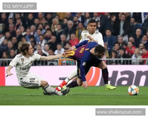 塞维利亚主场迎战巴萨双方阵容分析与比赛前瞻